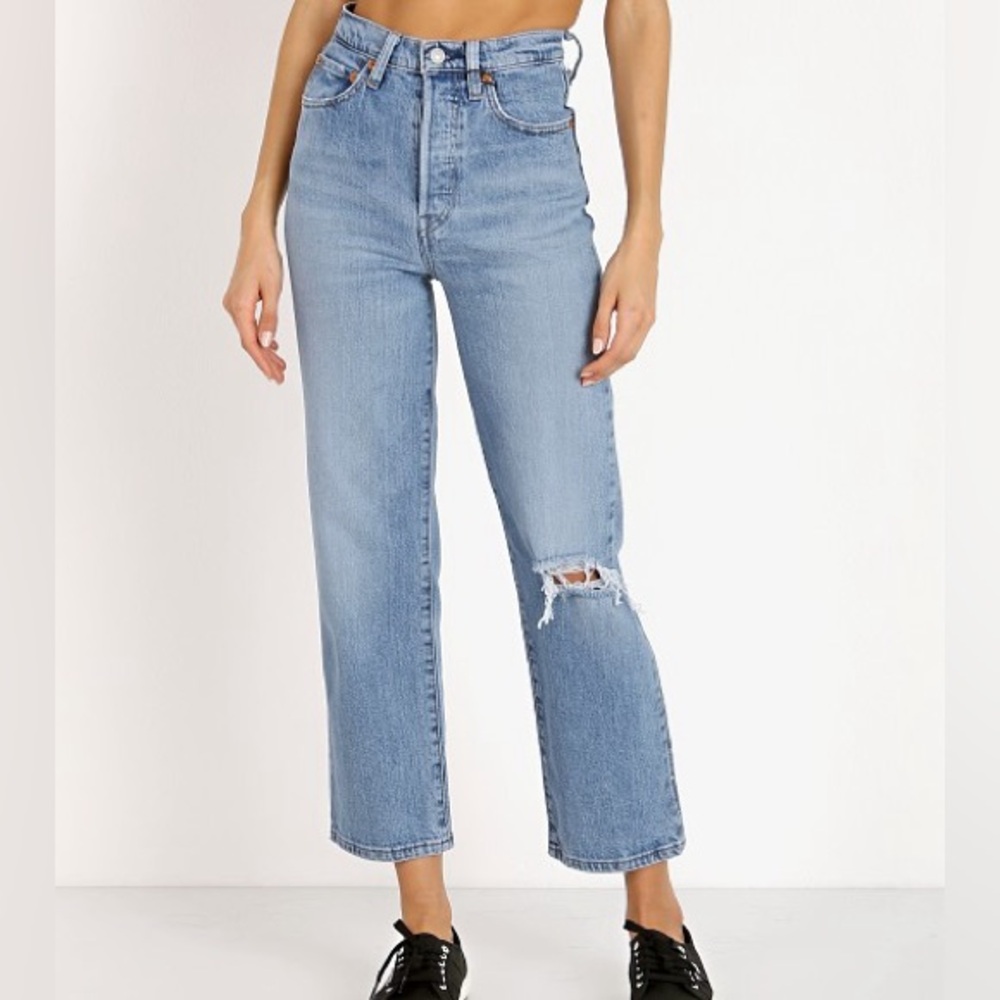 Levi’s Ribcage Straight Jeans sz 27 Haters Gonna Hate 26” inseam High Waist